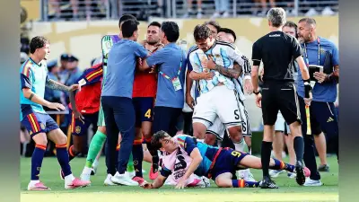 アルゼンチン、ラフプレーで自滅し連覇逃す 試合後の乱闘も