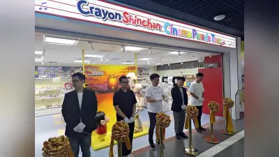 住商・双葉社など運営のクレヨンしんちゃん常設公式ショップ「シネマパレード」が台北・西門町に開店～映画テーマのグッズ約600点