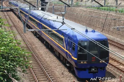 JR東日本、253系新旧デザイン並ぶ撮影会と運転体験会を開催
