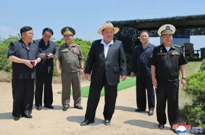 金正恩氏、駆逐艦「姜健」巡航ミサイル試験を視察 「絶対的な力」保有へ決意