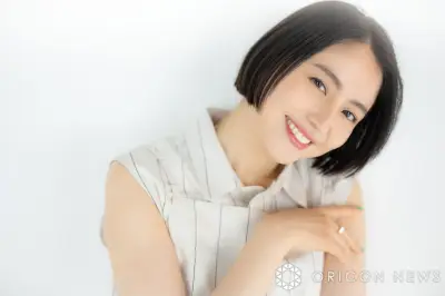 長澤まさみ、チューブトップ姿で美くびれ披露「最近急激に大人」の声