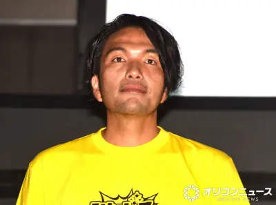 見取り図・盛山、サッカー元日本代表レジェンドと食事会 豪華ショット公開