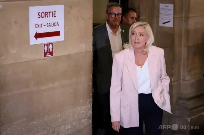 マスク氏、ルペン氏を「フランス最後の希望」と支持表明