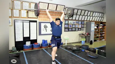 高校総体重量挙げ連覇へ、長島広明選手「精神面鍛えたい」