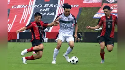 サッカー男子、尚志と帝京安積が初戦敗退 決めきれずPKで敗れる