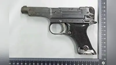 島根・大田の民家たんすから旧軍用拳銃「九四式自動装てん式拳銃」見つかる