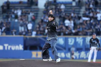 櫻坂46山﨑天、2度目の始球式で自己採点100点！リベンジ成功に笑顔