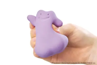 握ると表情が変化！メタモンのスクイーズオブジェ「CAOMARU・Metamon」発売
