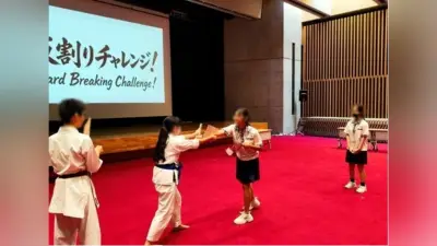 国際交流：台湾の台南市立新東国民中学の生徒が履正社中学校を訪問、空手の板割りやヒット曲紹介で交流を深める