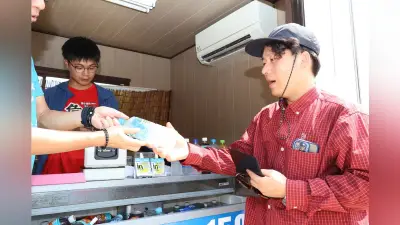 鳥取砂丘で飲料水販売開始、夏場の地表温度60度超え熱中症対策