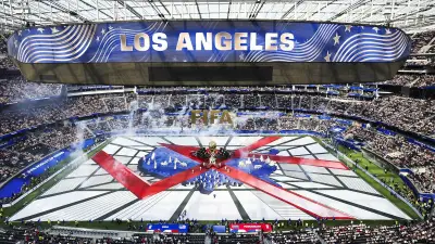 なぜ2026年W杯は米国・カナダ・メキシコの3カ国共催なのか…汚職事件後の民主的選考とアメリカの思惑