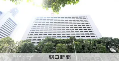 指定暴力団組長を詐欺容疑で逮捕、受け子グループトップか 被害金は1時間半で転々