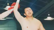 61歳元プロレスラー、51戦全敗の不屈男が人生初のおしゃれに挑戦