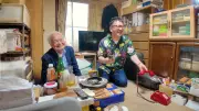89歳元歌手の男性宅から昭和の大スターゆかりの家宝、査定額に驚き