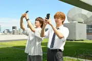 ACEes深田竜生＆浮所飛貴、特設フィルターで大はしゃぎ「ロックモカメラ」スタート