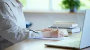 金の無心する母にAIが書いた手紙…中国で進むAIとの深い関係性