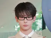 ＆TEAM・HARUAがPRADA×Gentle Monsterコラボアイウェアを披露、ミラノへの憧れ語る