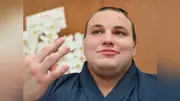 ウクライナ出身関脇安青錦、左足負傷乗り越え名古屋場所優勝一夜明け「やりきった」と会見、大関復帰も決定