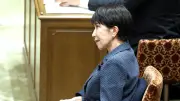 内閣支持率「急落」に揺れる延長国会、与野党の攻防激化