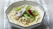 ゴーヤ豚しゃぶうどんのレシピ、暑い日にぴったりな10分で完成