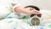 脳科学者が教える「早寝早起き」の神フレーズと腸内環境改善法