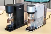 コールドブリューが5分で作れる自動コーヒーマシン「Brezi」、Makuakeで先行販売