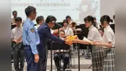 文教大付吹奏楽部、警視庁音楽隊と羽田空港で合同演奏