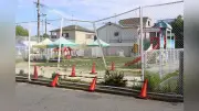 給食時間のこども園に乗用車突入、園児ら無事 高齢男性「踏み間違えた」