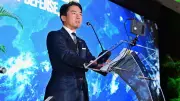 中国の「新型軍国主義」批判に小泉進次郎防衛相が反論、シャングリラ会合で誤算
