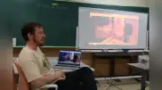 千代田中高、米国大学のリアルに生徒驚き ネイティブ教員と交流イベント