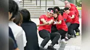 広島駅北側広場で企業対抗綱引き大会「エキキタ綱引きマッチ」開催