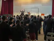 コロナ禍で帰郷したタテヅカ夫妻 障がい児施設のクリスマス会でDJ 逆転人生の新たな扉を開く