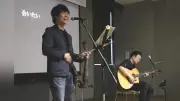 医師2人の音楽ユニット「インスハート」、希少がんで亡くなった女性モデルの曲を披露