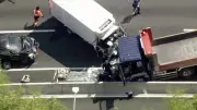 福岡・篠栗町の国道でダンプカー逆走か、正面衝突でトラック運転手死亡