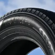 ダンロップ「ウインターマックス ICE Pro」発表、氷上性能を極限まで追求した新スタッドレスタイヤ