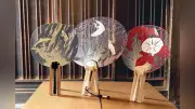 ［和で涼む］＜１＞京の夏を楽しむ　透かしうちわ…骨組みに施した切り絵細工を部屋に飾って涼む夏の楽しみ