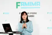新生ファミマの衣料品戦略、ユニクロと同じものは作らないと開発トップ