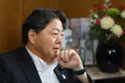 ファミマが北海道で「ふらの牛乳」を販売、観光客向けに地域限定商品を拡充