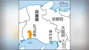 夏祭りの屋台倒れ4人下敷き 兵庫・たつの、45人で担ぎバランス崩す