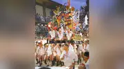 博多祇園山笠「追い山笠」で幕閉じる、夜明けの博多を舁き山笠が疾走