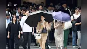 3連休明けの日本列島、44地点に熱中症警戒アラート 猛烈な暑さ