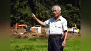 東京・上野公園で熱中症搬送者続出、冷却シート配布で対応