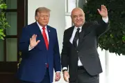ヒズボラ、アウン大統領の訪米を非難「外国勢力への服従」