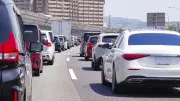 最長45kmの盆渋滞を避けるには？NEXCO予測から最適解を考える