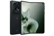 IIJmioがモトローラ折りたたみスマホ「motorola razr fold」を8月4日発売、MNPで10万円引き