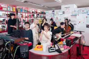 いきものがかり『tiny desk concerts JAPAN』出演、代表曲をお洒落アレンジで披露