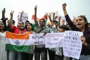 インド首相、教育相辞任受け試験制度改革のためニレカニ氏率いるタスクフォース設置 ゴキブリ党デモ抗議が背景 学生数千人が参加