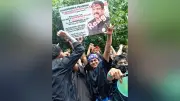 インド教育相が辞任、「ゴキブリ人民党」が抗議デモ終了宣言