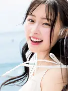 『美少女図鑑AWARD』5冠の中学生・榎本彩乃、ヤングジャンプ初登場で透明感あふれるグラビア披露
