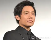 小出恵介、吉高由里子＆賀来賢人との「胸熱ショット」公開 変わらぬ仲に歓喜の声